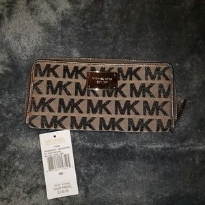 Michael Kors New w/tags wallet